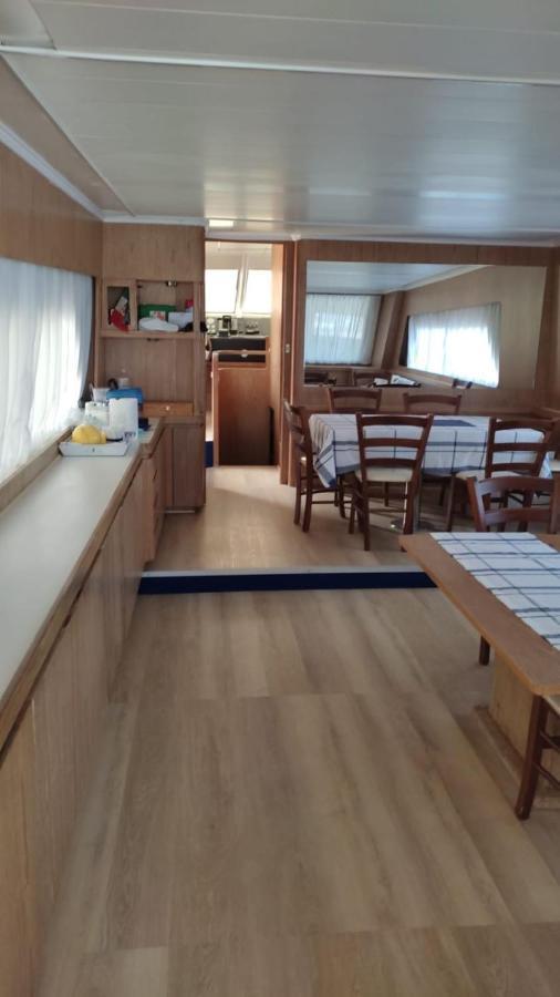 מלון ארבאטקס Boat & Breakfast Lucretia, Luxury Yacht מראה חיצוני תמונה