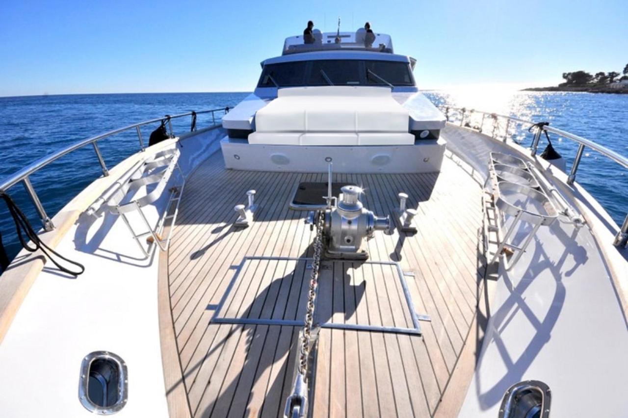 מלון ארבאטקס Boat & Breakfast Lucretia, Luxury Yacht מראה חיצוני תמונה